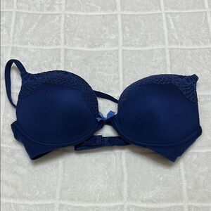 Victoria's Secret Blue Bra with‎ Underwire Support